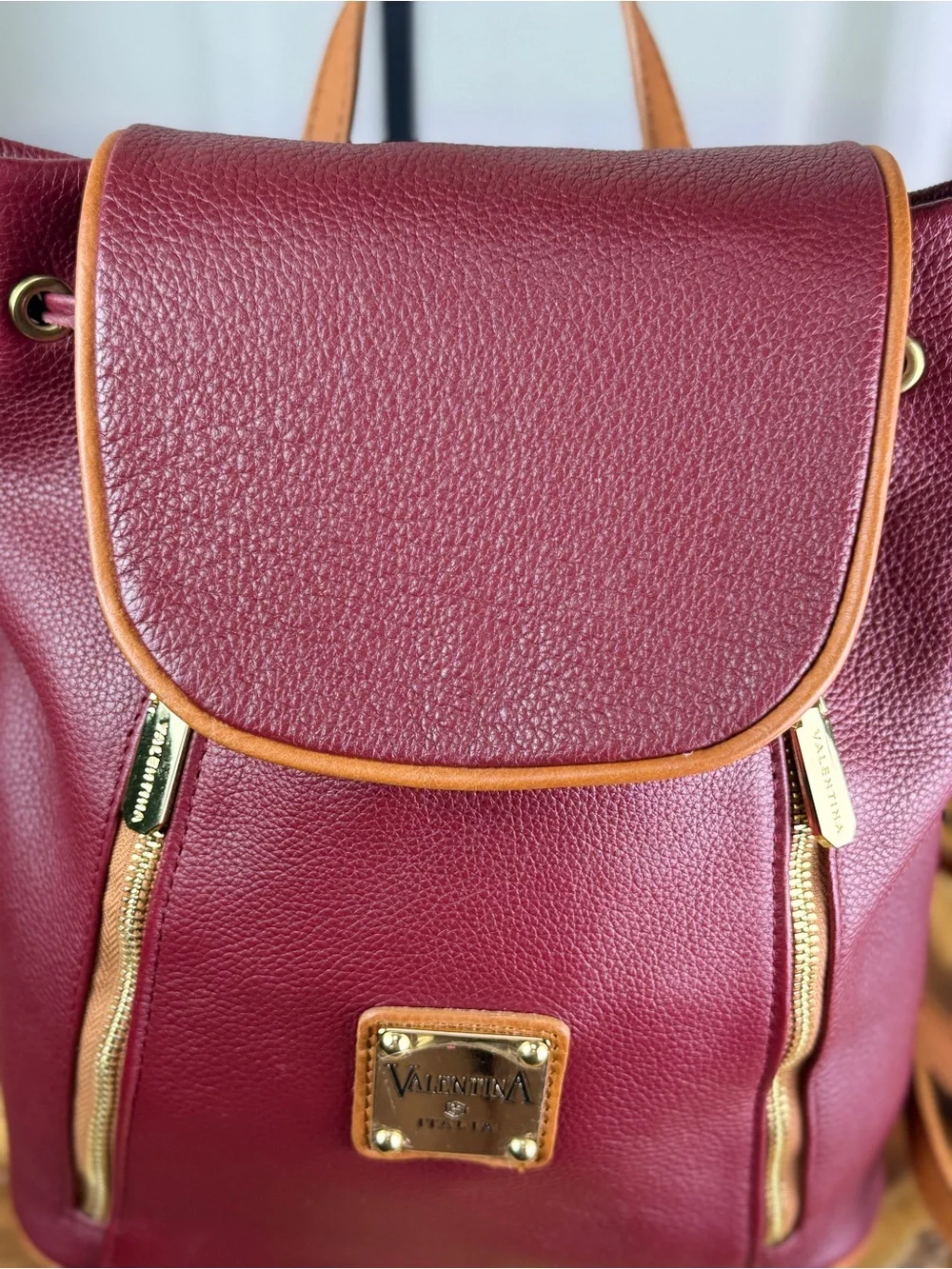 Valentina Italia Red Burgundy Leather Drawstring Backpack Purse w/ Tan Trim EUC